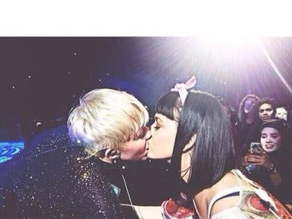 miley-cyrus-et-katy-perry