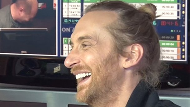 David Guetta reçoit son NRJ Music Awards chez Cauet sur NRJ !