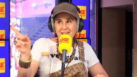 Antonia de Rendinger : "Une vie en 60 secondes" - Extrait de son spectacle "Scènes de Corps et d'Esprit"