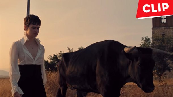 Christine and the Queens dévoile son dernier clip « La Marcheuse »