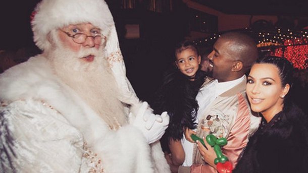 Kanye West et Kim Kardashian : découvrez leur incroyable fête de Noël!