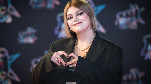 Louane lance sa tournée «Le Club des Sentiments» avec NRJ