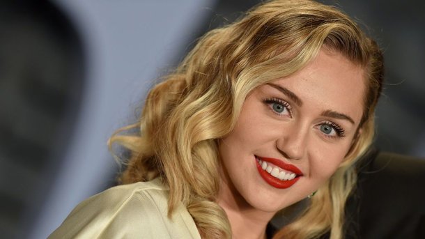 Miley Cyrus : combien gagne la jeune chanteuse ?