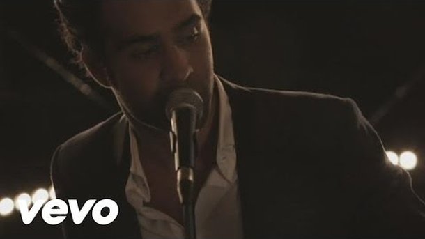 Ycare : un nouveau clip très S.E.eX