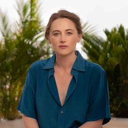 Julie Lecoustre pour le film "Rien à Foutre" avec Adèle Exarchopoulos, Alexandre Perrier, Mara Taquin
