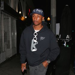 Pharrell Williams aux 30 ans de Lady Gaga à Los Angeles