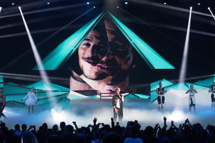 Amir - Cérémonie NRJ Music Awards 2016