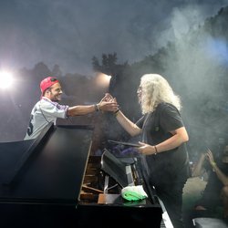 Amir et Yvan Cassar - NRJ Music Tour Toulouse 2018