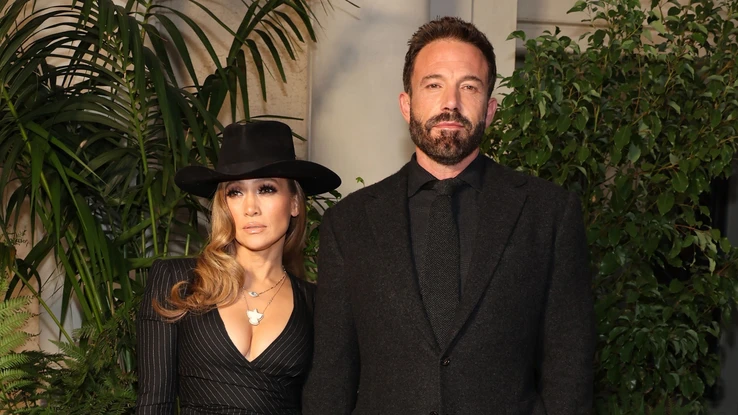 Jennifer Lopez et Ben Affleck au Ralph Lauren SS23 Runway Show at The Huntington Library, Art Collections, and Botanical Gardens on October 13, 2022