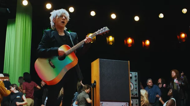 Indochine fait son grand retour avec "Le chant des cygnes", découvrez le clip