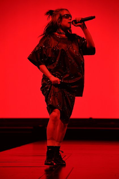 Billie Eilish donne le coup d'envoi de sa tournée "Where Do We Go?" 7