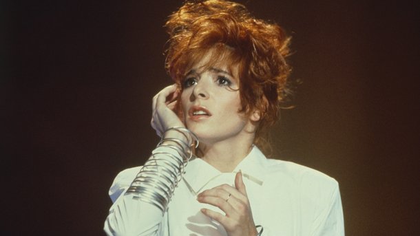Mylène Farmer sort une Intégrale 1986-1996 déclinée chaque jour en digital