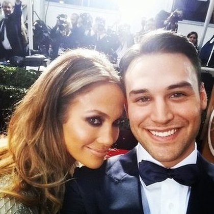 Jennifer Lopez : Selfie... :) @ryanaguzman #TheBoyNextDoor #January23 #GoldenGlobes