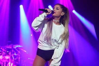 Ariana Grande en concert privé à Paris