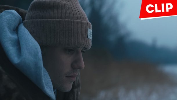 Justin Bieber seul dans la nature pour le clip de "Changes"