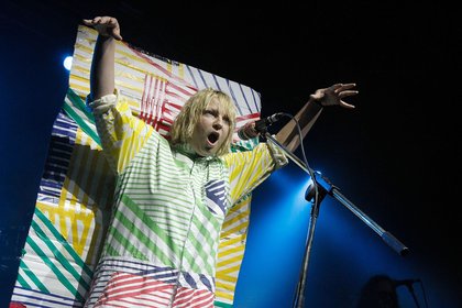 Sia dévoile son visage!
