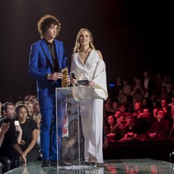 Julian Perretta et Ilona Smet - Cérémonie NRJ Music Awards 2016