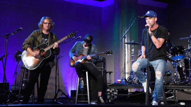 OneRepublic: que signifient les paroles de leur hit "Secrets" ?