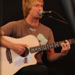 Tom-Frager02