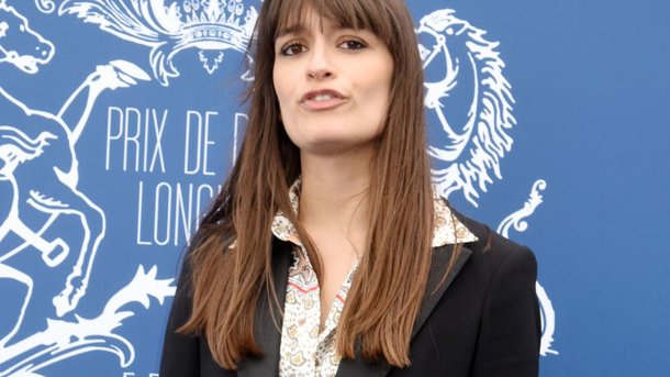 Clara Luciani: son rapport aux réseaux sociaux et aux critiques!