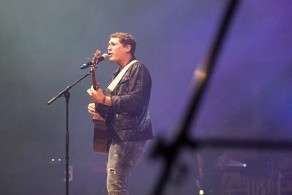 NRJ Music Tour de Lyon: Cris Cab