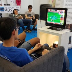Le stand MO5.com