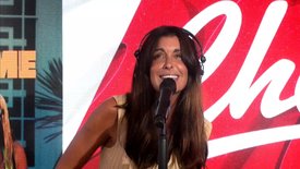 JENIFER "Sauve qui aime" en live sur Chérie FM