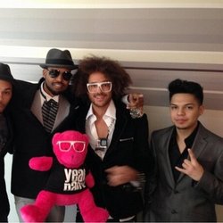 LMFAO:  Avec les auteurs et producteurs de SexyAndIKnowIt RedFoo -1Gooddude -GoonRock & -Audiobotmusic baby!