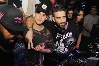 Justin Bieber dans un club de Miami