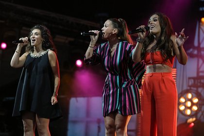Camélia Jordana, Amel Bent et Vitaa - Essentiel Festival de Toulouse