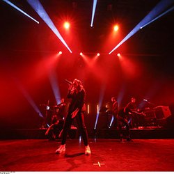 Concert Pop Love - Christine and the Queens