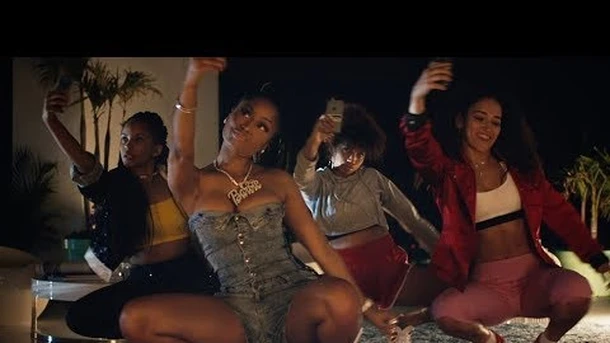 Major Lazer - Run Up (feat. PARTYNEXTDOOR & Nicki Minaj)