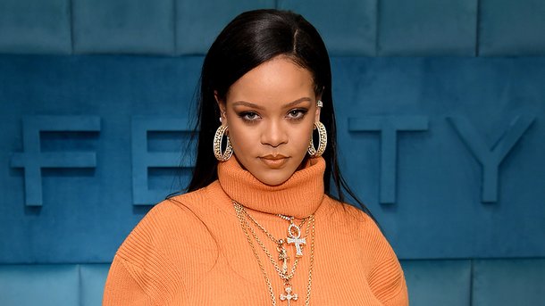Rihanna et sa coupe mulet font le buzz!