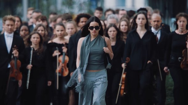 Rosalía sort "Berghain", sa nouvelle symphonie au clip renversant