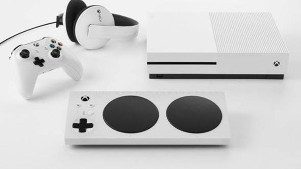 La manette Xbox Adaptative, adaptée au handicap, est disponible