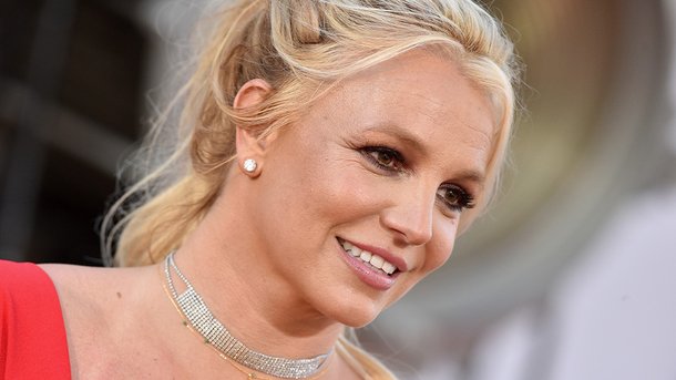 Britney Spears admise à l’hôpital en raison d'une fracture