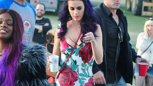 Katy Perry : Rihanna adore son nouveau mec !