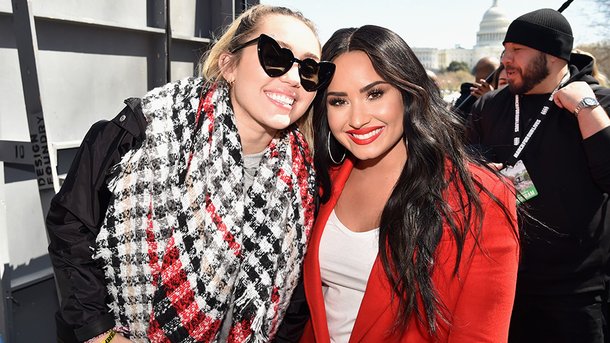 Miley Cyrus invite Demi Lovato pour une émission très spéciale