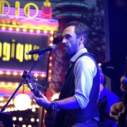 Gérald De Palmas chante au Concert Pop Love