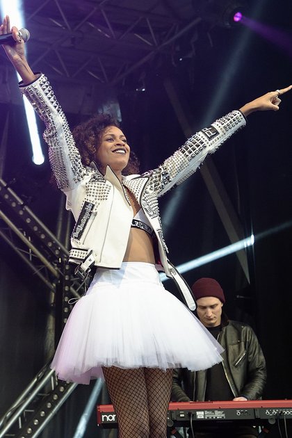 Aluna George - NRJ Music Tour Compiègne 2016