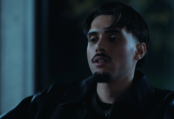 RnBoi dans son clip "J'assume"