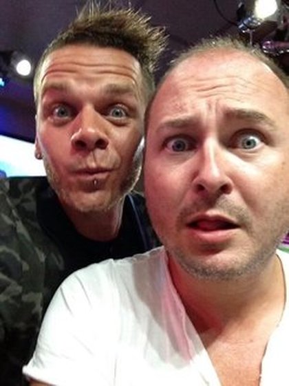 Keen'v et Cauet