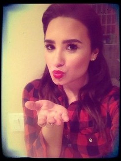 Bonne nuit mes lovatics!!! Besitos