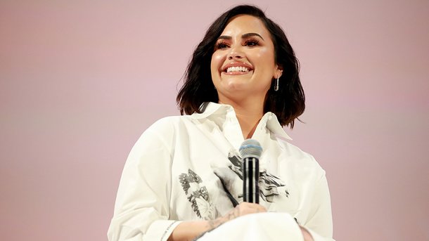 Demi Lovato fiancée?