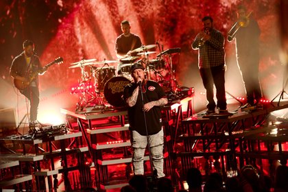 Rag'n'Bone Man - NRJ Music Awards 2017