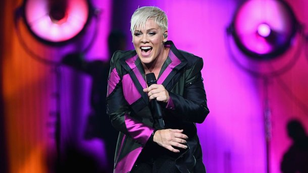 Pink : comment a-t-elle débuté dans la musique ?