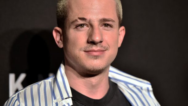 "If You Leave Me Now" : la parenthèse rétro de Charlie Puth avec les Boyz II Men