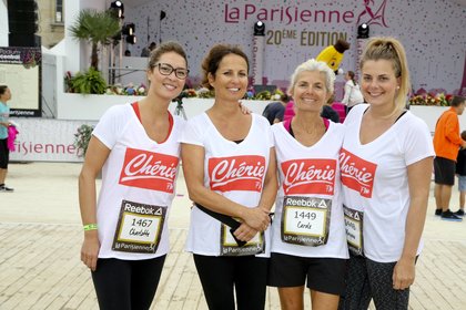 La team Fitnext/Chérie FM lors de la Parisienne