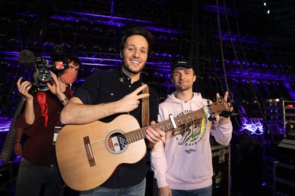 Vianney et Squeezie - Backstage NRJ Music Awards Paris Edition