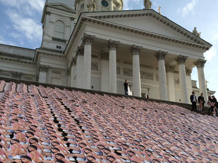 les-marches-de-la-cathedrale-d-helsinki